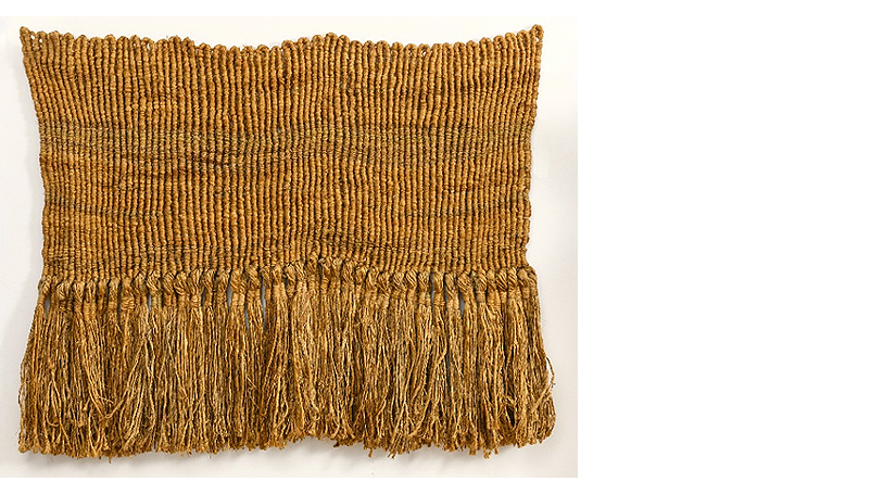 Aurelia Muñoz: Manto (1973)