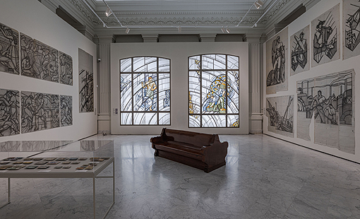 La nueva exposición del Banco de España aborda el impacto del movimiento art déco en su sede principal de Cibeles