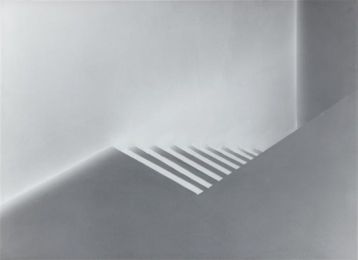 Escalera esquina oculta