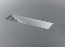 Escalera estrecha [Narrow Staircase]