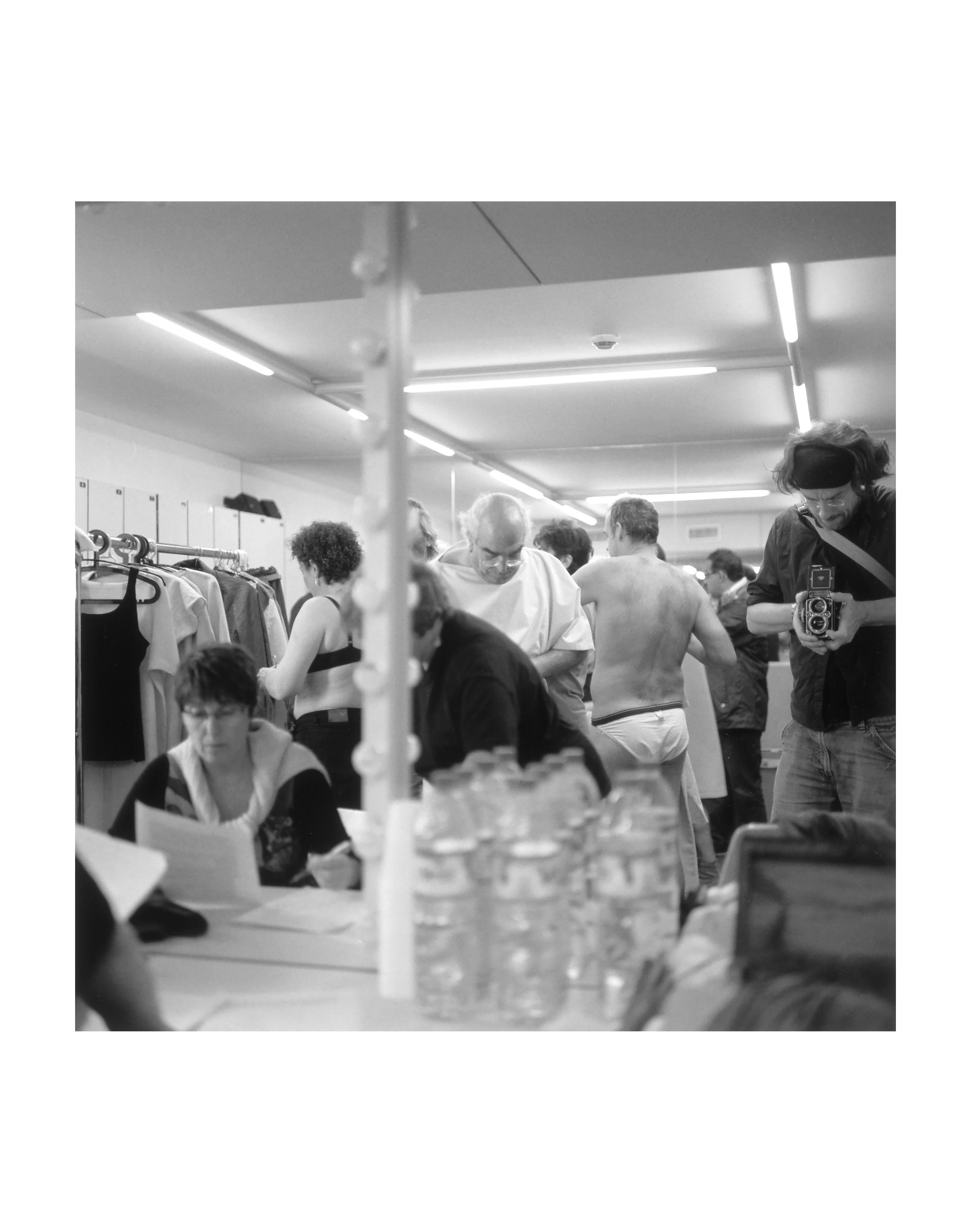 «Convivium», Associació Projecte Phoenix, camerino de Caixaforum, Barcelona, 29 septiembre, 2007 ['Convivium', Associació Projecte Phoenix, dressing rooms at Caixaforum, Barcelona, 29 September 2007]