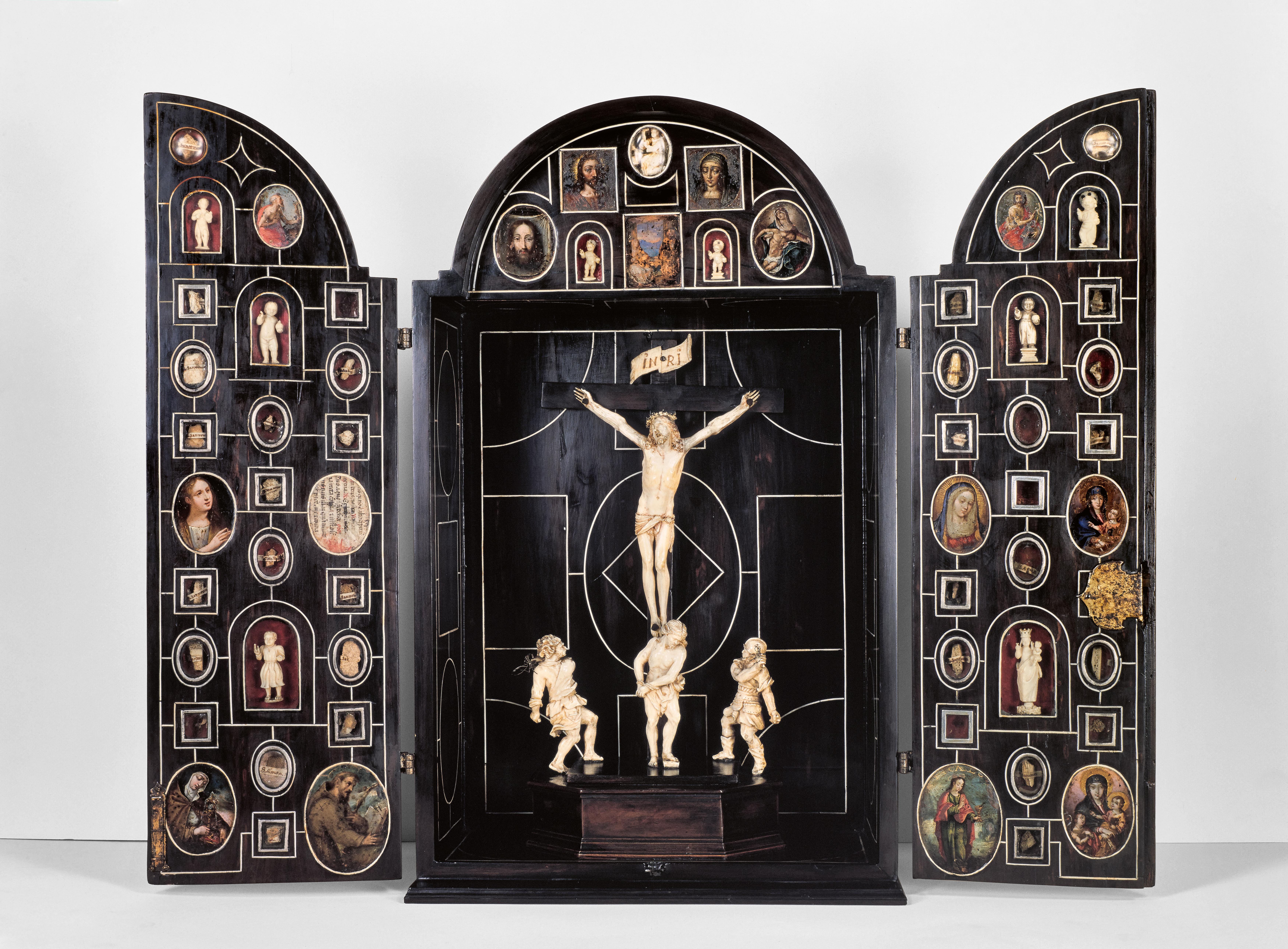 Relicario [Reliquary]