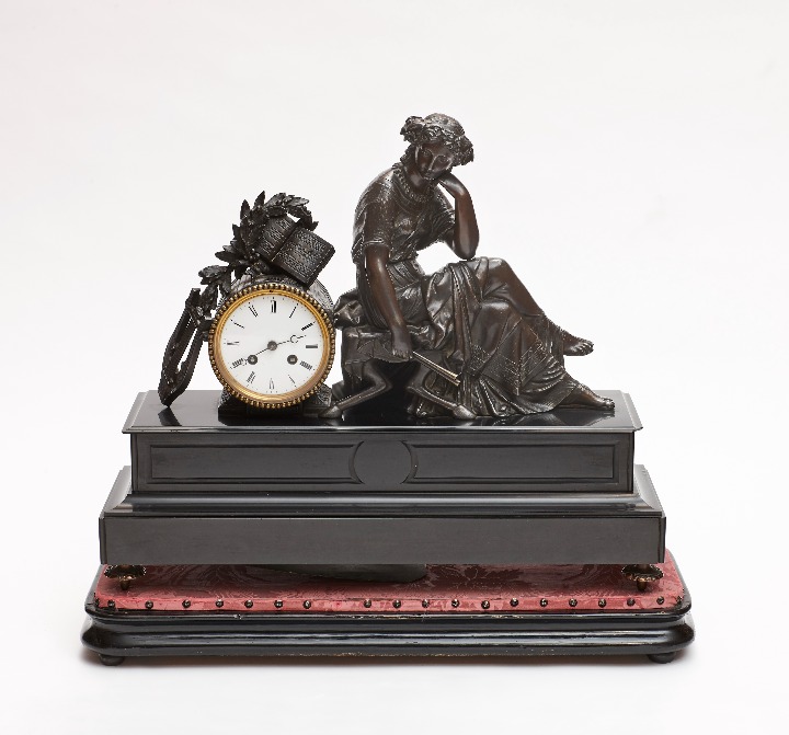 Reloj de sobremesa. Euterpe