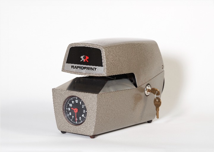 Reloj fechador o de registro