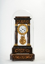 Reloj de sobremesa [Mantel clock]