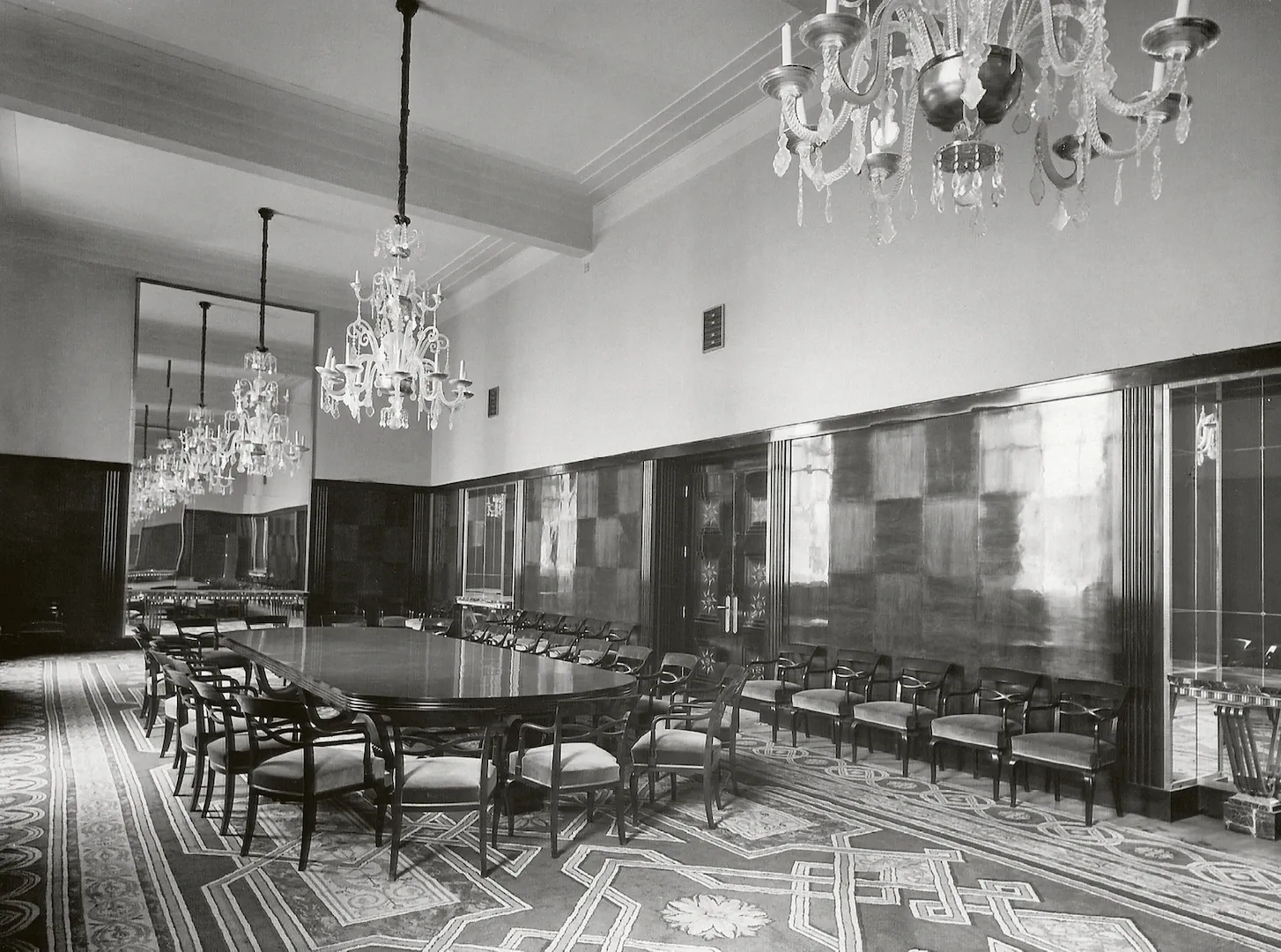 Madrid. Comedor principal del edificio del Banco de España. 1936. Fotógrafo: Antonio de Zárraga. Positivo. Plata en gelatina. N.º inv. 1052.