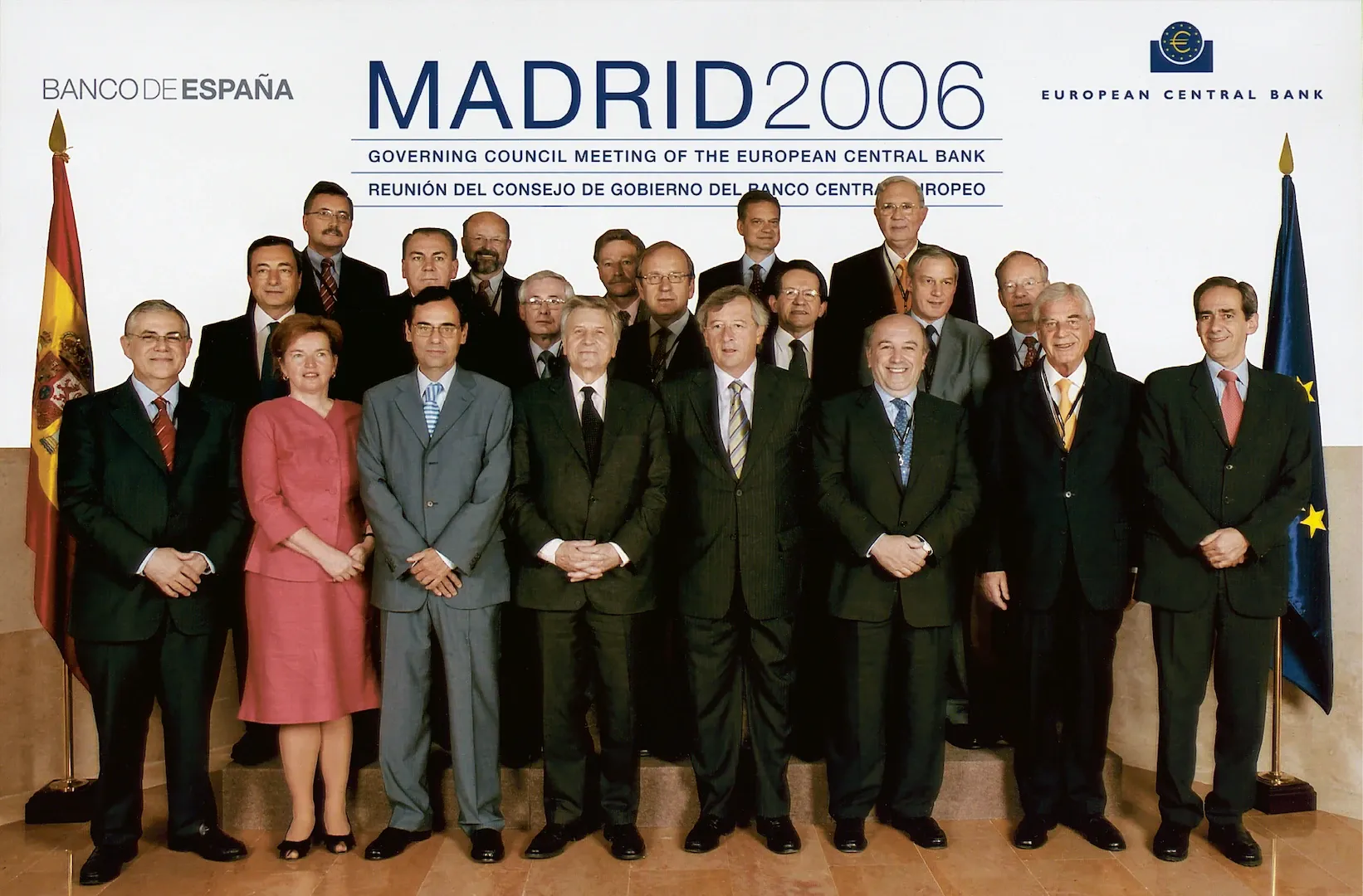 Los gobernadores de los bancos centrales de la zona del euro durante la reunión del Consejo de Gobierno del Banco Central Europeo celebrada en Madrid en 2006. Fotógrafo: desconocido. Imagen digital. N.º inv. 2262.