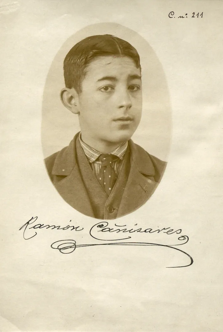 Ramón Cañizares Gómez. Ayudante de carpintero. Sede de Madrid. Entre 1905 y 1907. Fotógrafo (probable): José Irigoyen Zabaleta. Positivo. Plata en gelatina. N.º inv. 4146.