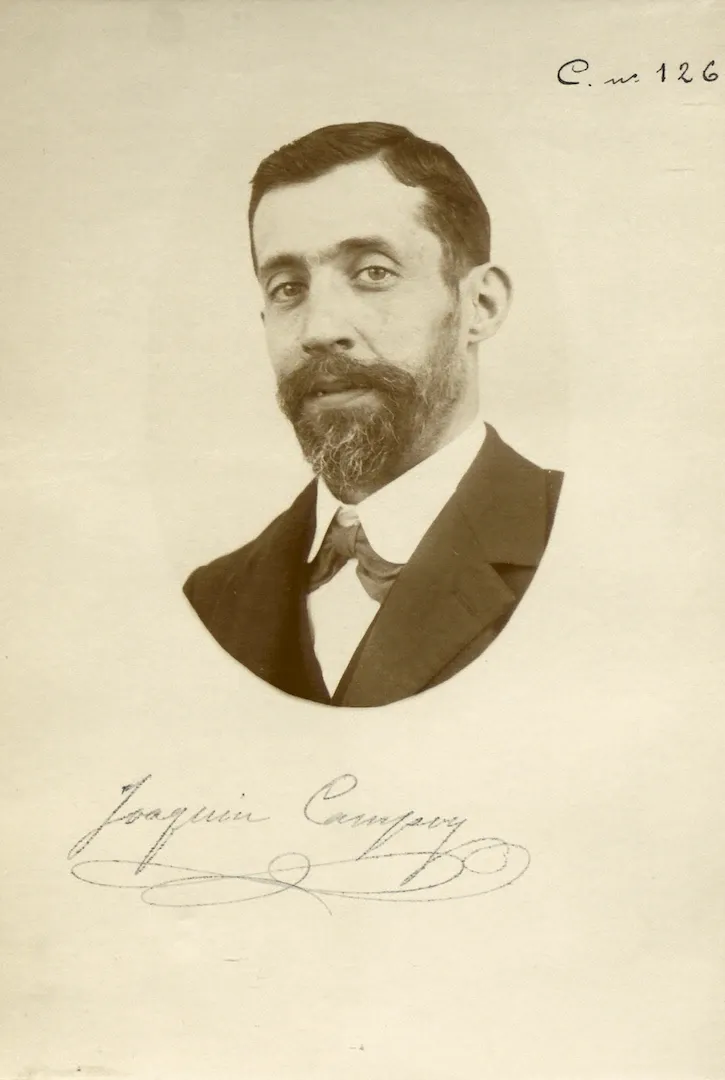 Joaquín Campoy Coronel. Operario de la Fábrica de Billetes. Sede de Madrid. Entre 1905 y 1907. Fotógrafo (probable): José Irigoyen Zabaleta. Positivo. Plata en gelatina. N.º inv. 4224.