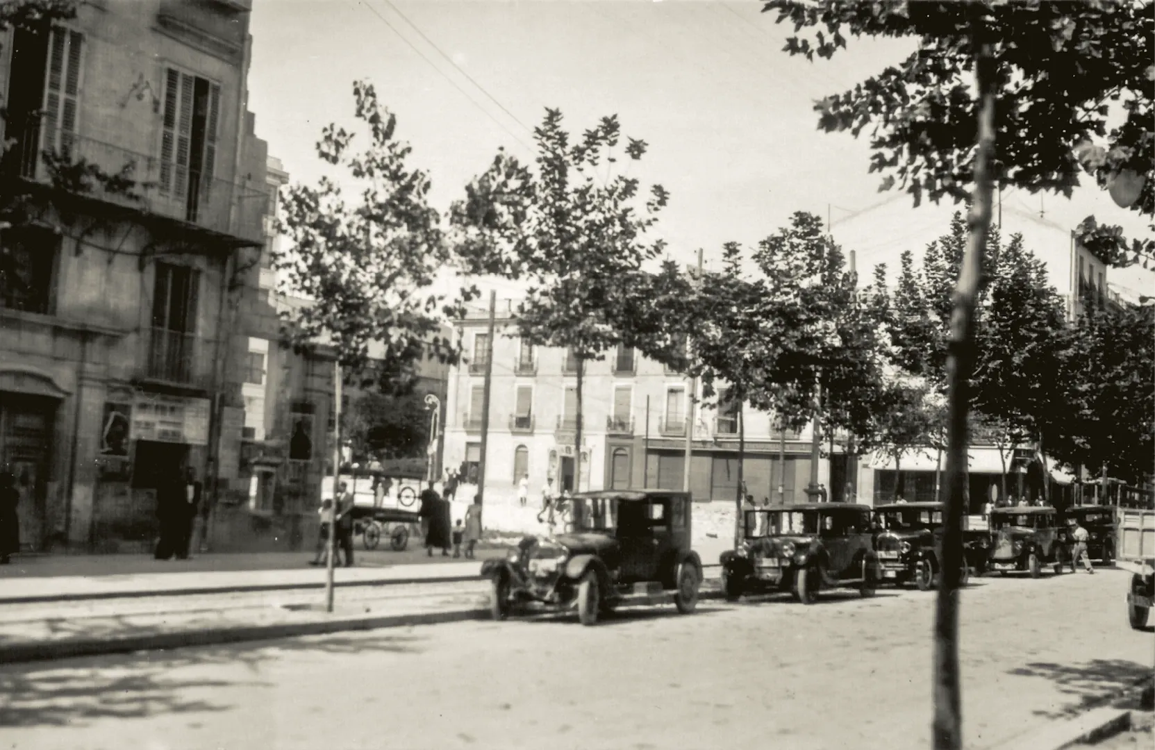 Alicante. Vista del solar adquirido en la rambla Méndez Núñez. Ca. 1936. Fotógrafo: desconocido. Positivo. Plata en gelatina. Tarjeta postal. N.º inv. 7881.