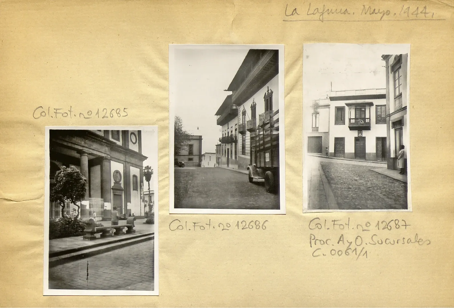 Tenerife. Vistas exteriores de varios edificios históricos de San Cristóbal de La Laguna, visitados por el arquitecto Juan de Zavala Lafora en mayo de 1944 en busca de modelos arquitectónicos para construir el edificio de la sucursal de Las Palmas de Gran Canaria. 1944. Fotógrafo (probable): Juan de Zavala Lafora. Positivos. Plata en gelatina. N.º inv. 12685-12687.