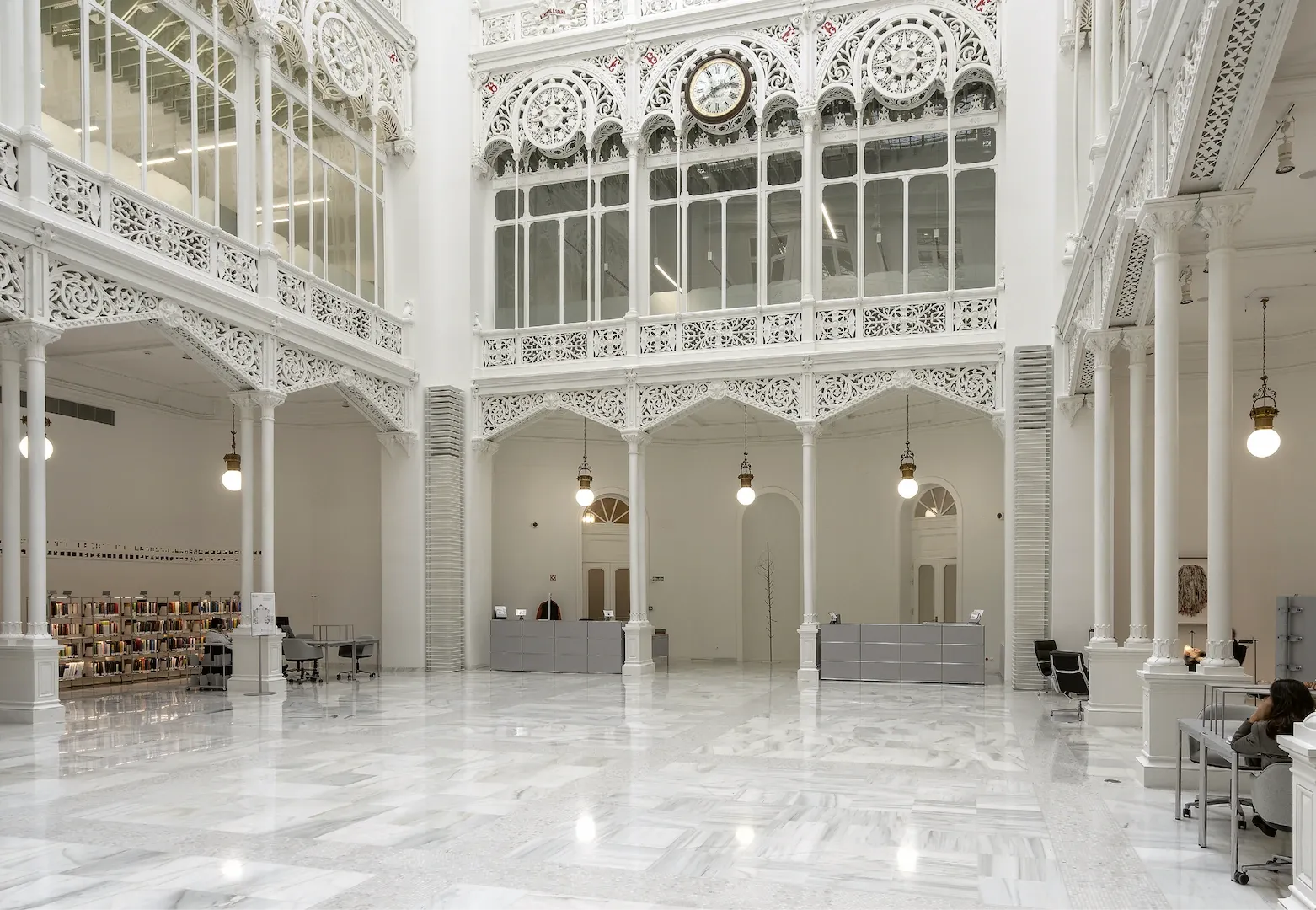 Madrid. Biblioteca del Banco de España, antiguo patio de Caja de Efectivo. 2019. Fotógrafo: Luis Asín. Imagen digital.